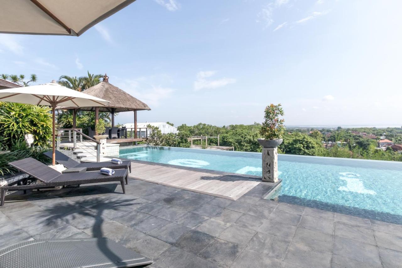 Villa Hening Jimbaran Kültér fotó